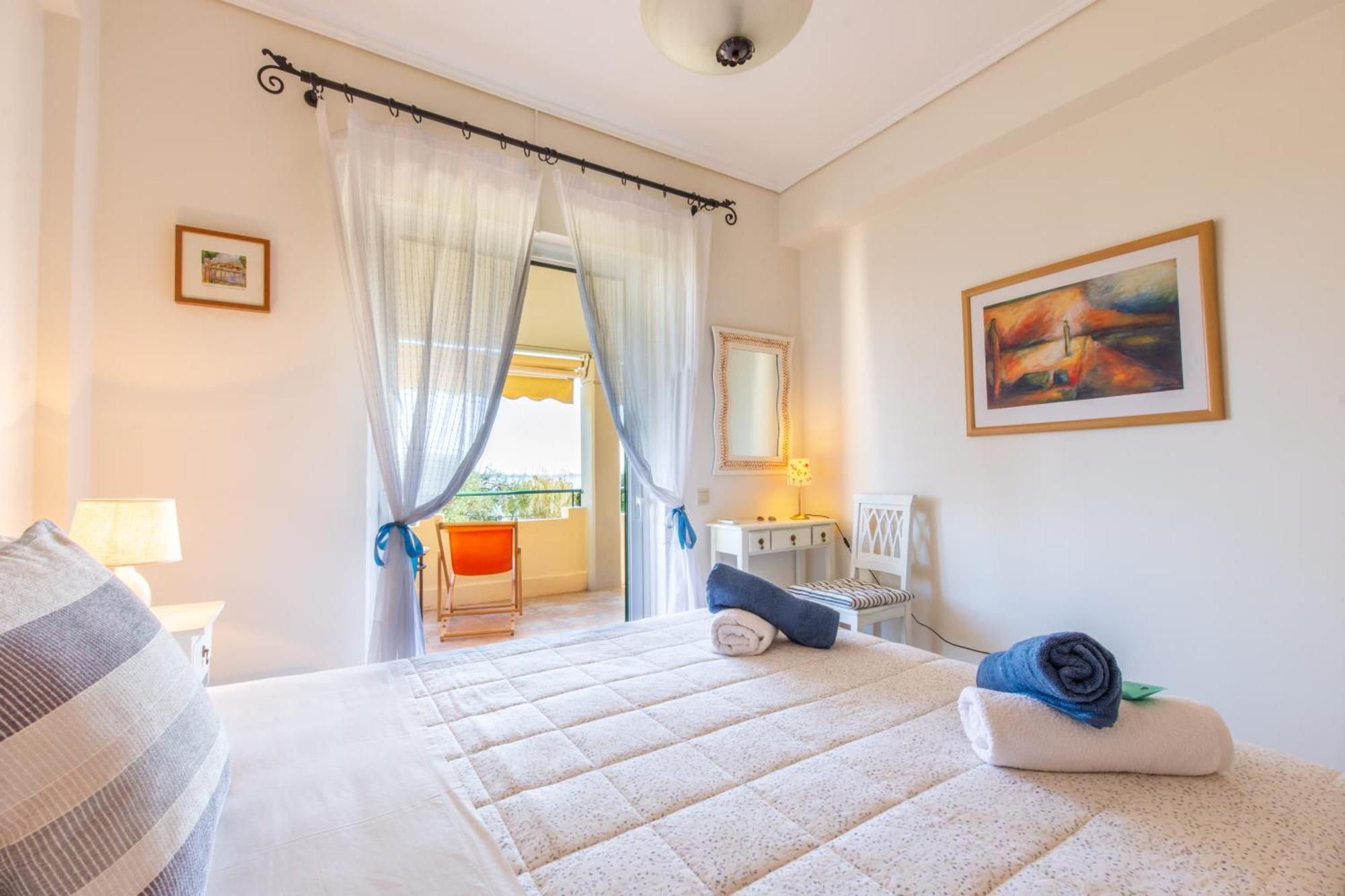 Barbati Seafront Luxury Suites Extérieur photo
