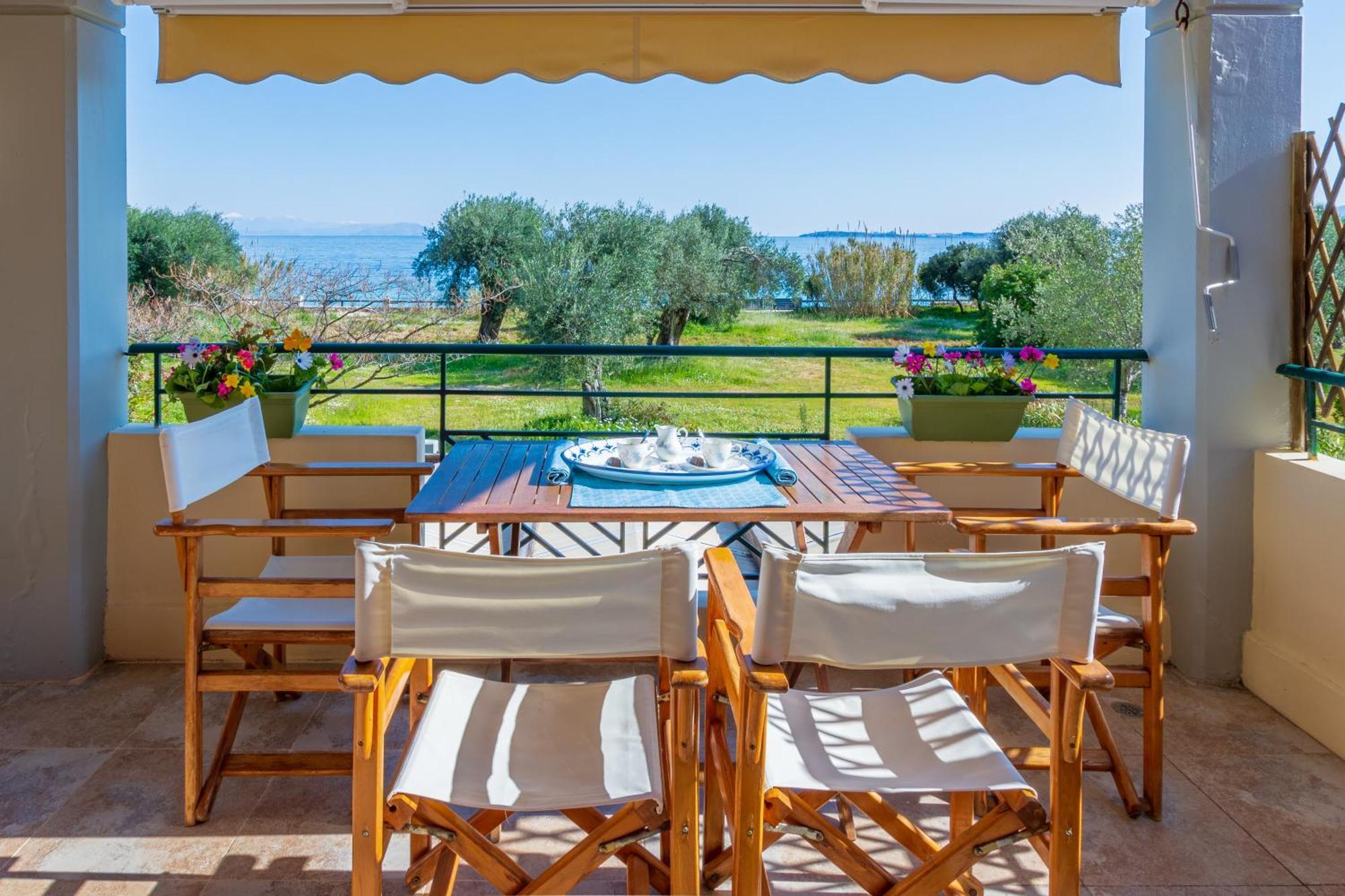 Barbati Seafront Luxury Suites Extérieur photo